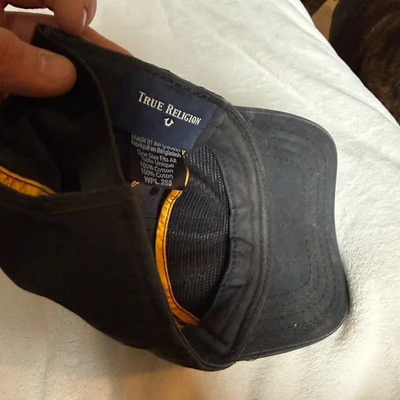 True Religion hat - Picture 3 of 3